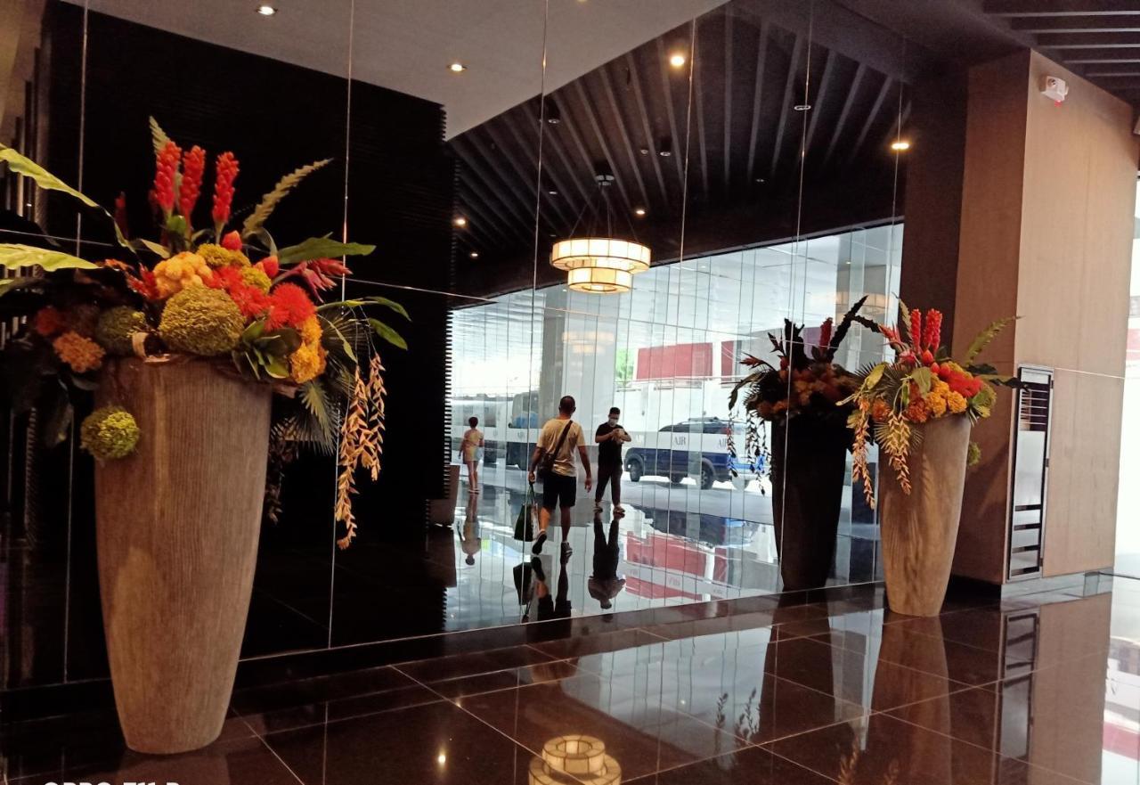 Marivic'S Place At Air Residences Makati Manila Exterior foto